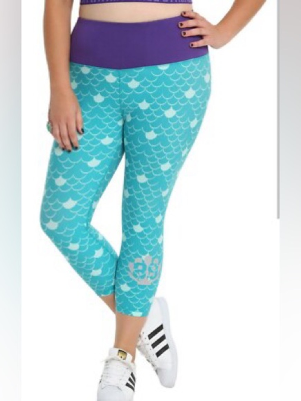 Disney Little Mermaid teal and purple scale print capri athletic leggings size L